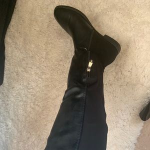 🖤Black Cape Robbin Knee High Boots🖤